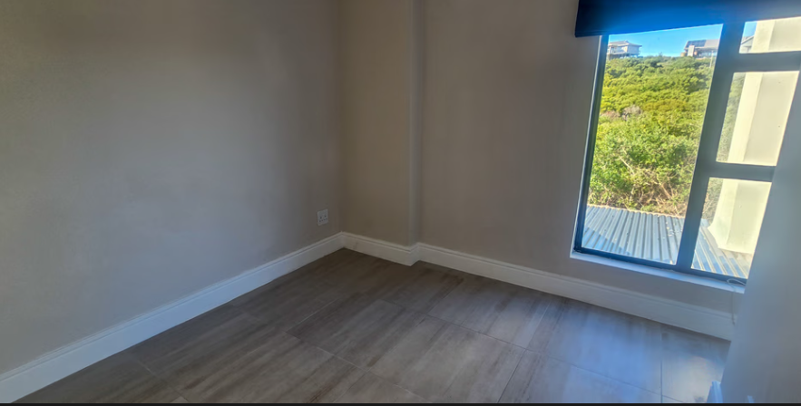 4 Bedroom Property for Sale in Paradise Beach Eastern Cape